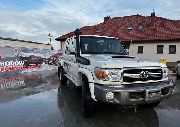 Toyota Land Cruiser cena 269000 przebieg: 25, rok produkcji 2022 z Wieleń małe 172